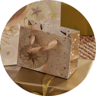 shop gift packaging