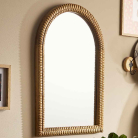 Elegant mirrors to brighten and expand your living space